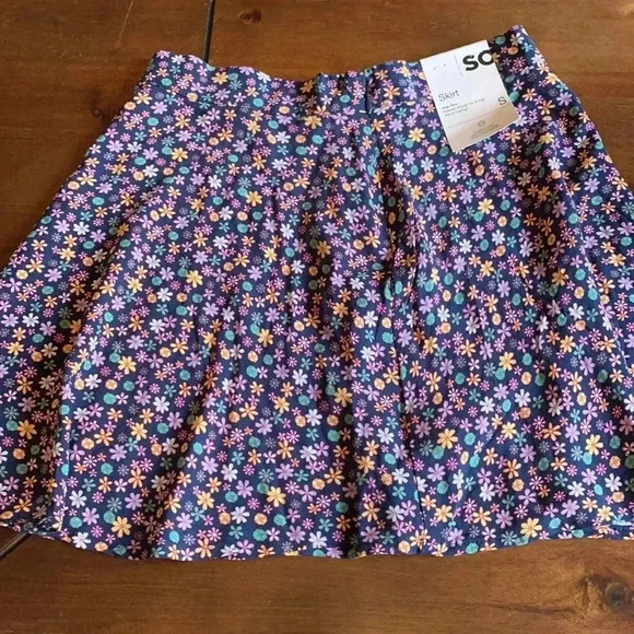 SO good for life mini skirt NEW - Picture 1 of 4